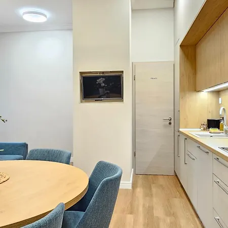 Cozy&comfy Drum 3 Bedrooms And Ac * 布达佩斯