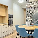 Apartment Cozy&comfy Drum 3 Bedrooms And Ac Budapest
